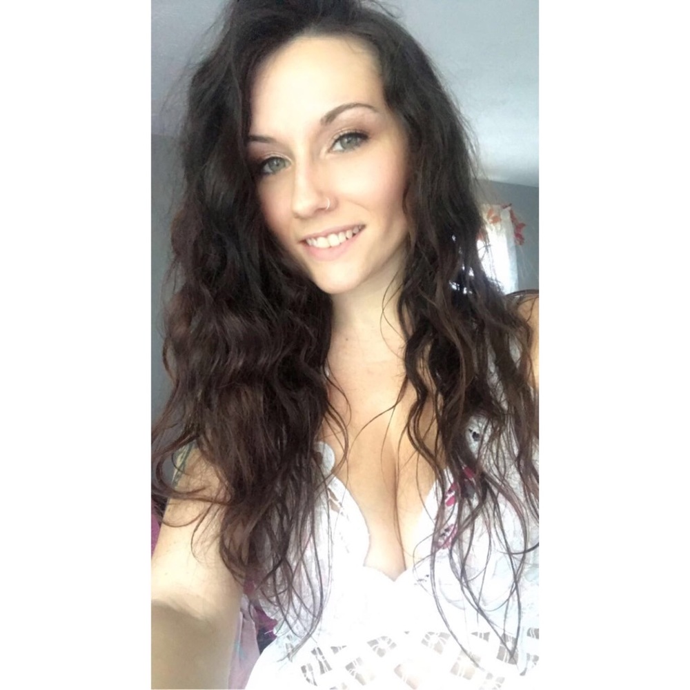 Meet your Posher, Stephanie